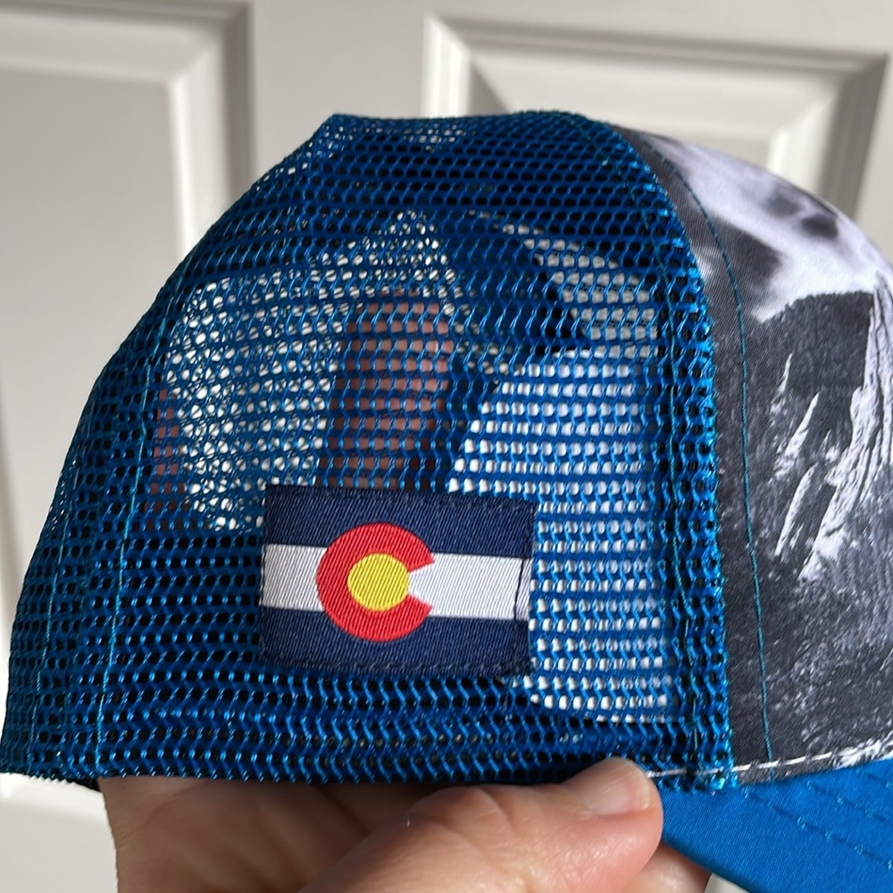 ✨NEW✨Boco Gear Trucker Hat with black & white photo of the Boulder Flatirons - Picture 11 of 12